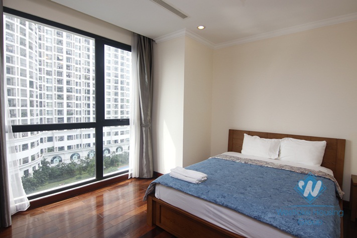 Nice three bedrooms apartment for rent in R5-Royal City, Thanh Xuan district, Ha Noi